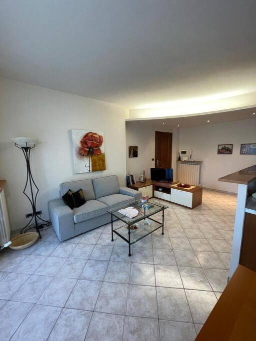 Casa Carlino Lejlighed Santo Stefano Belbo Eksteriør billede