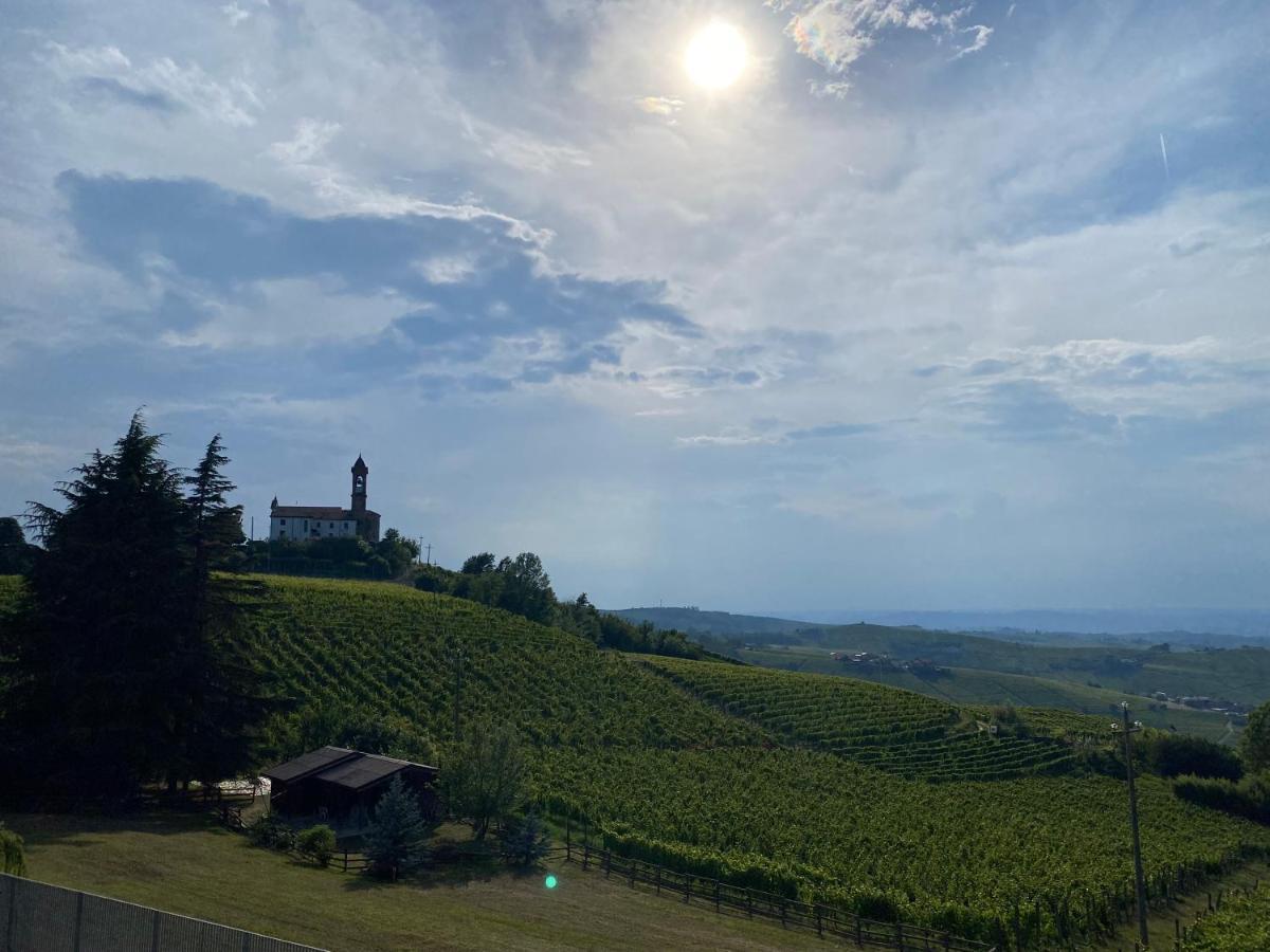 Casa Carlino Lejlighed Santo Stefano Belbo Eksteriør billede